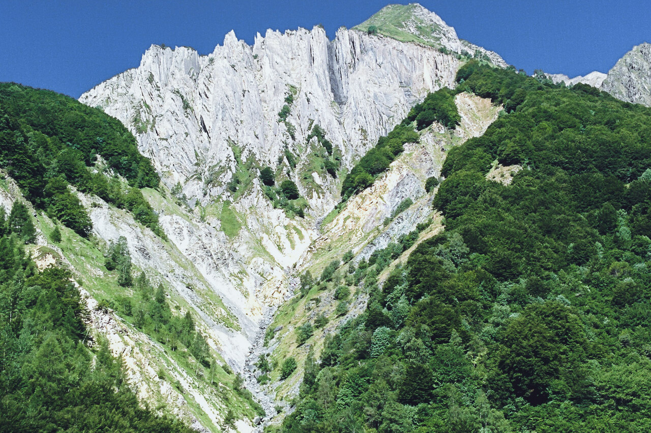 A la montée vers le Refuge des Souffles, Parc National des Ecrins