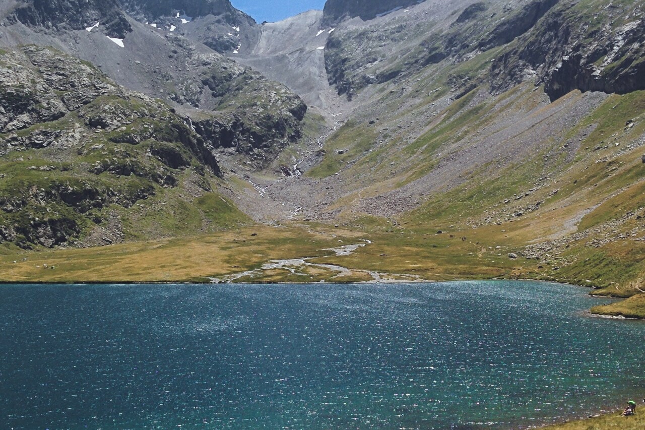 Le Lac de la Muzelle et le Col au fond, Parc National des Ecrins