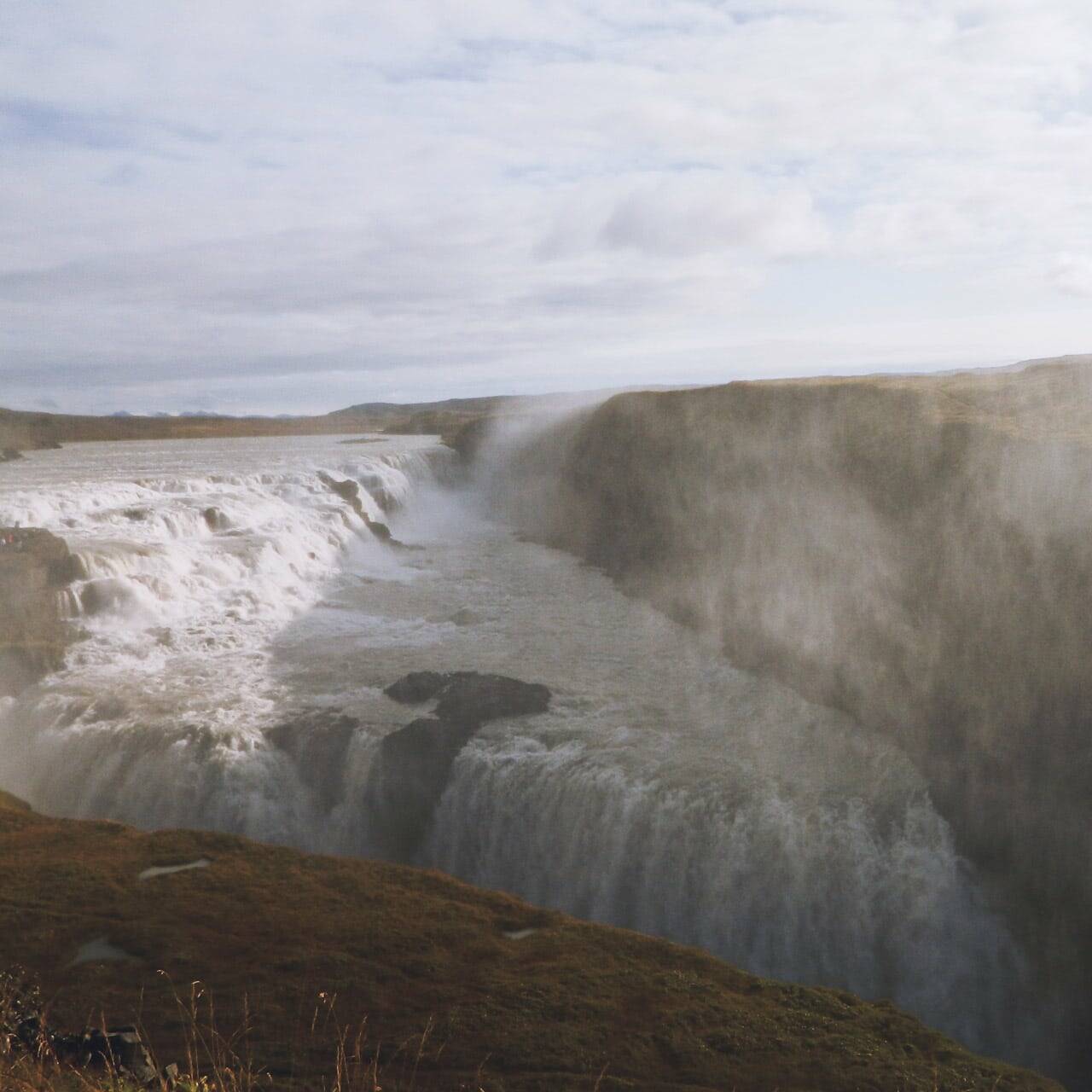 Le monstre Gullfoss, Islande