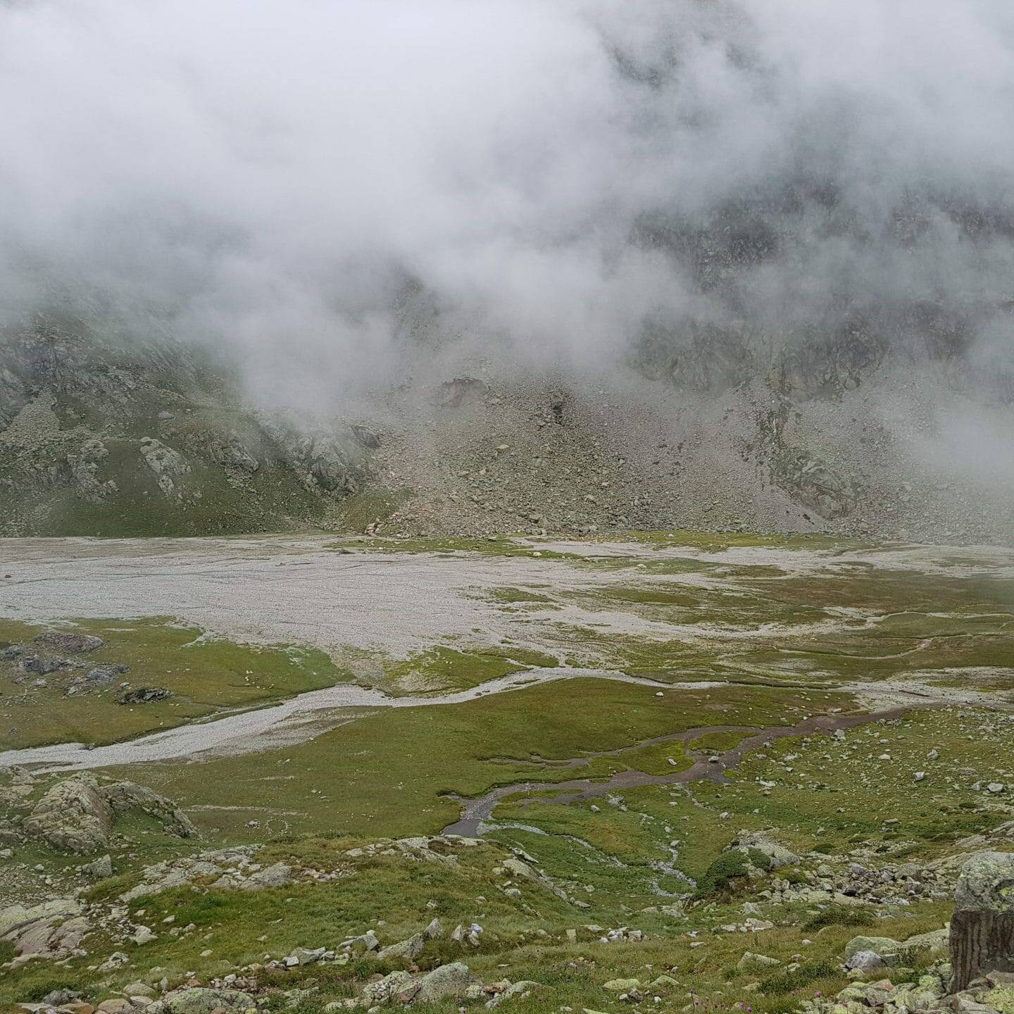 Les Oulettes dans la brume - Pyrénées