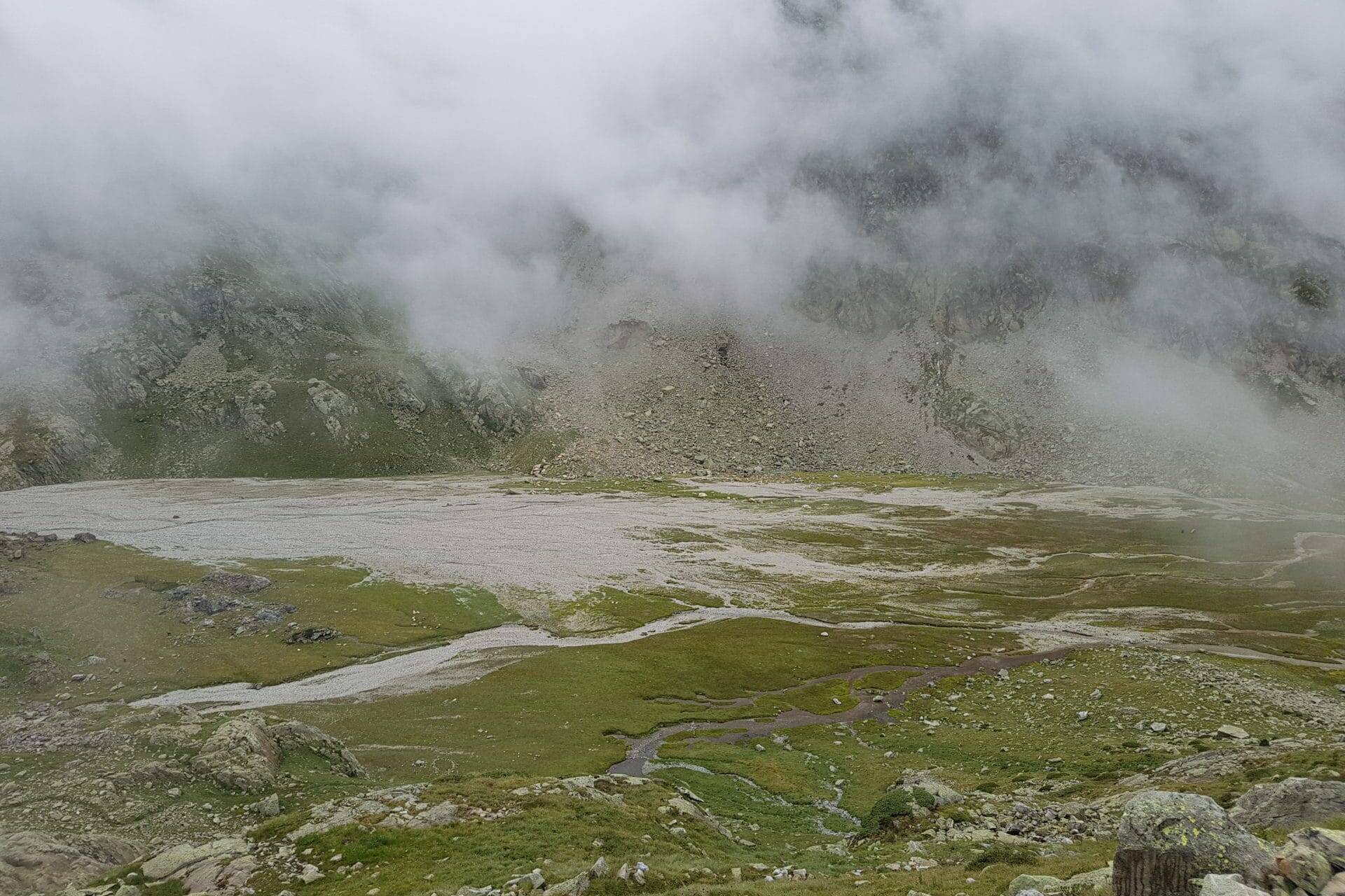 Les Oulettes dans la brume - Pyrénées