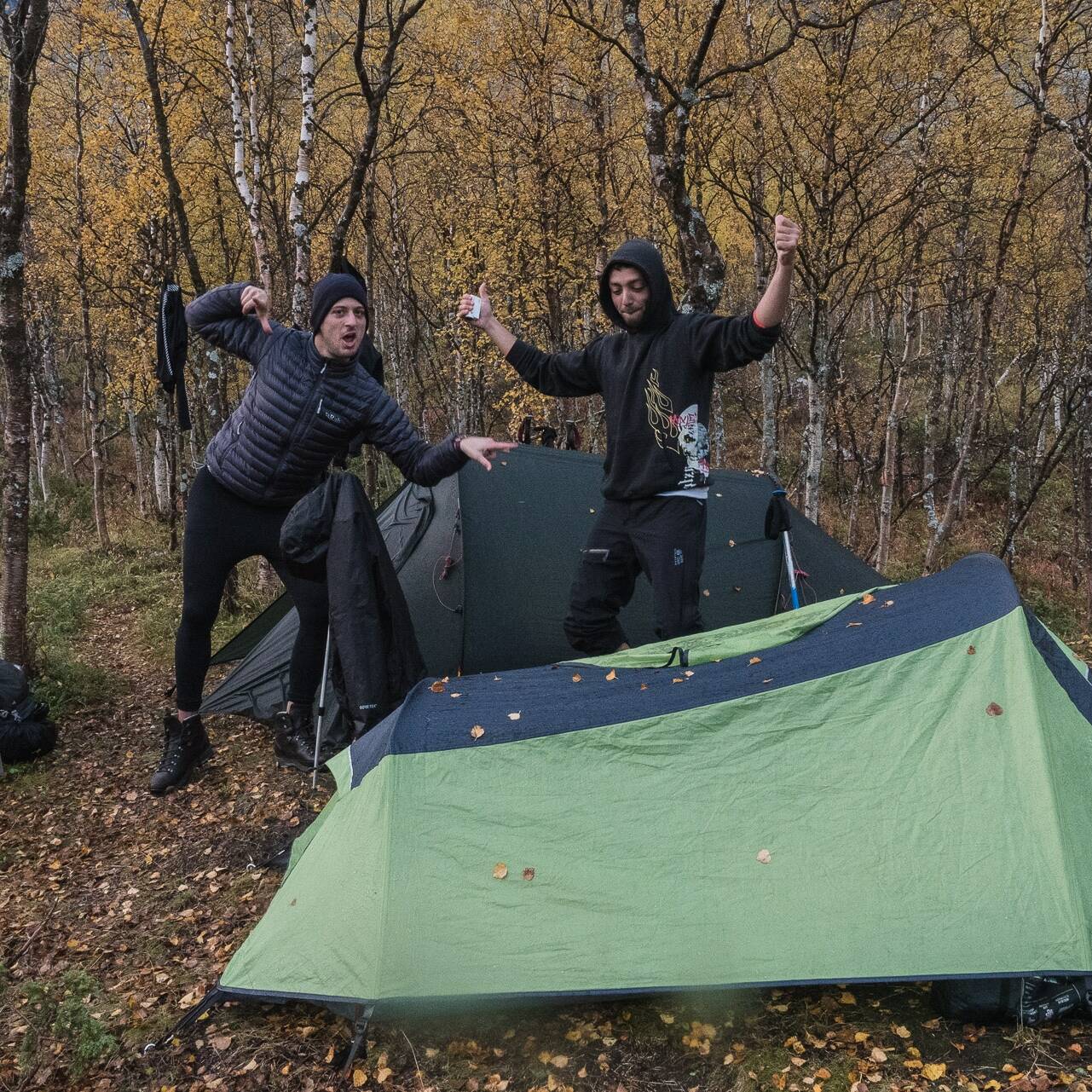 Petit moment de bonheur après la dure journée - Sarek