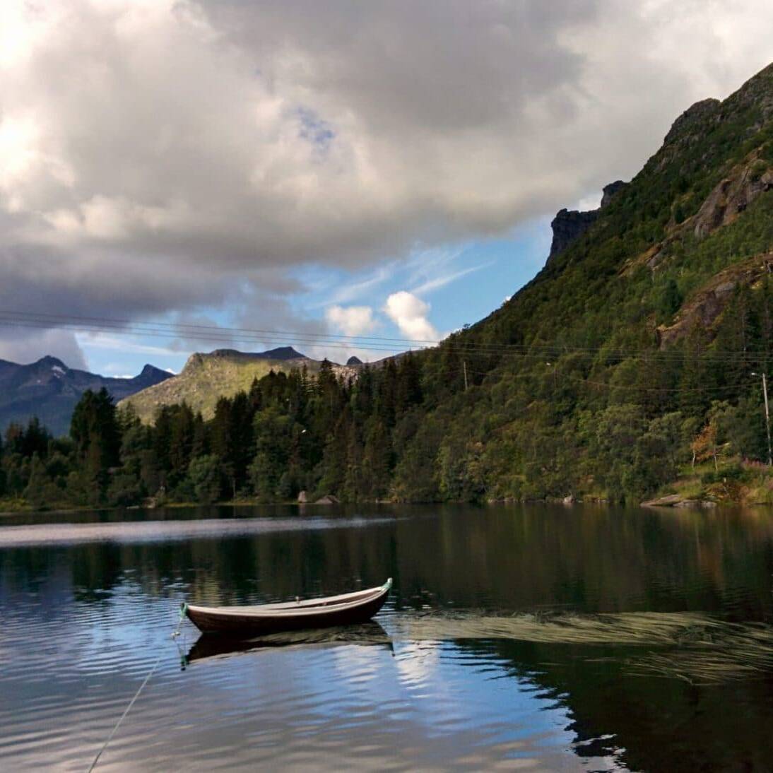 Lille Kongsvatnet, Iles Lofoten, Norvège