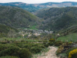 En bas, le Pont-de-Montvert - Chemin de Stevenson GR70